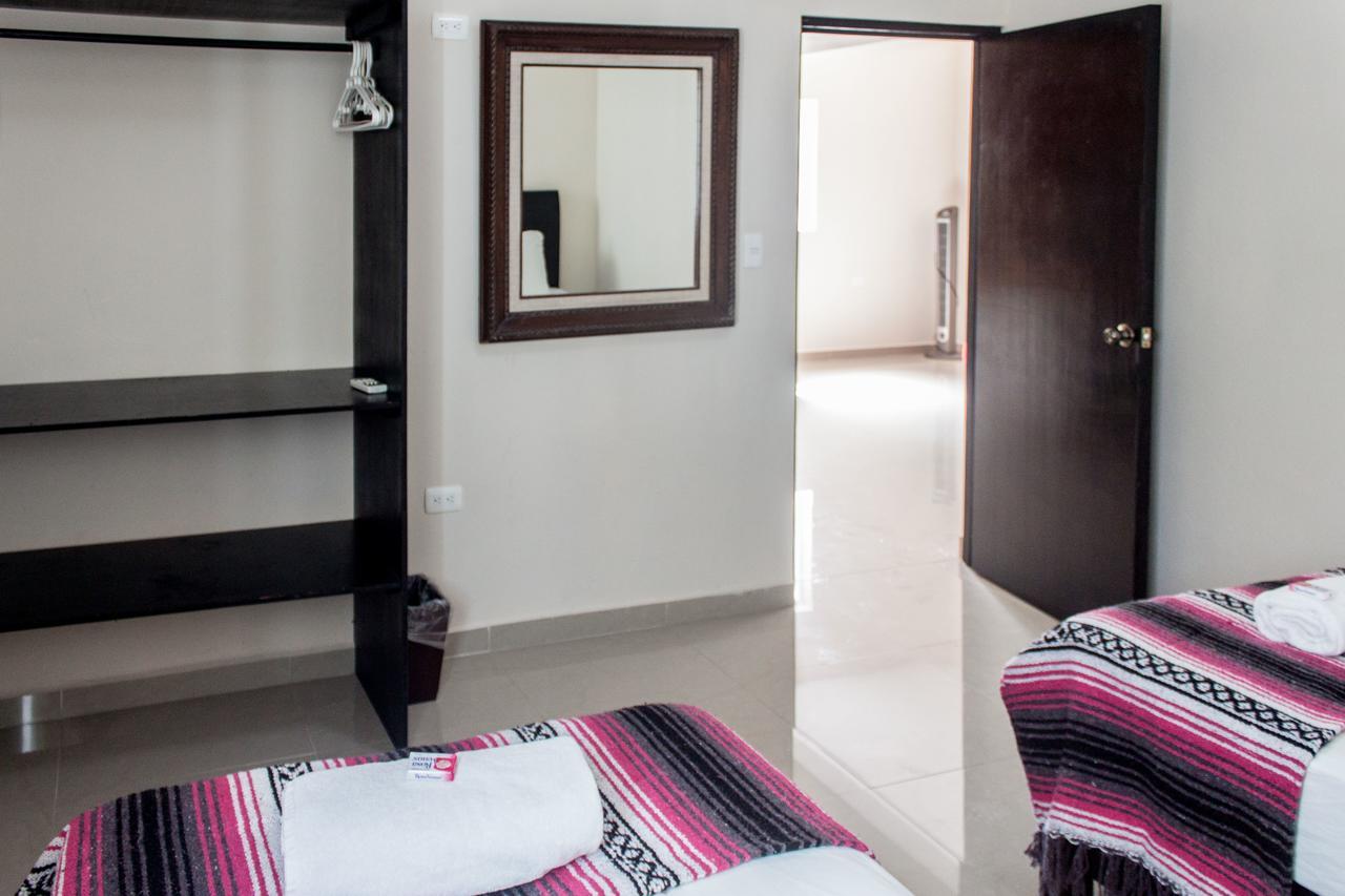 Whyz 4 You Private Rooms 푸에르토 모렐로스 외부 사진